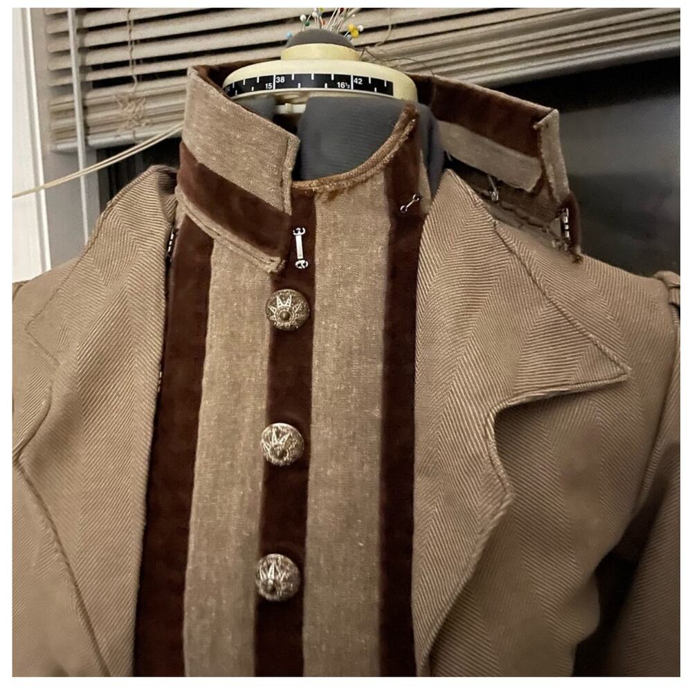 Victorian bustle bodice theater costume - Picture 11 of 13